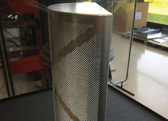 激光焊接技术随着钣金加工行业需求而高速发展-哈尔滨敬轩运动鞋类有限公司 激光焊接技术随着钣金加工行业需求而高速发展-哈尔滨敬轩运动鞋类有限公司